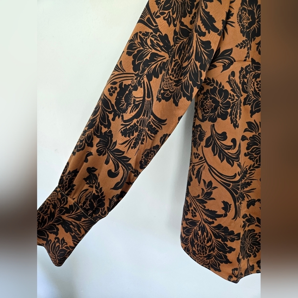 Soft Surroundings Maiya Satin Floral Print Top. Bronze Black. Size Small. - Picture 4 of 9